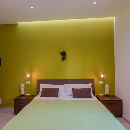 Insula B&B Кальярі Номер фото