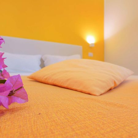 Insula B&B Кальярі Номер фото