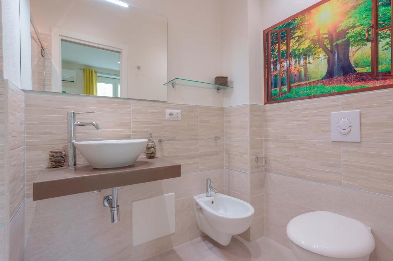 Insula B&B Кальярі Номер фото